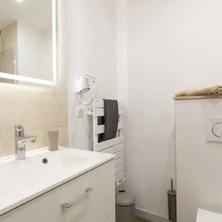 Bijou * جوان ليه باه